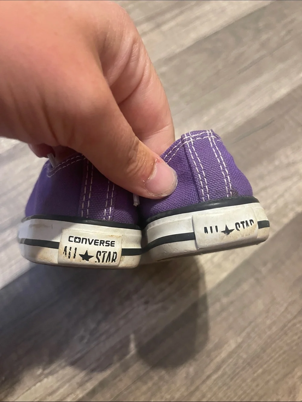 Kids Purple Canvas Low-Top Sneakers - White Toe size 5